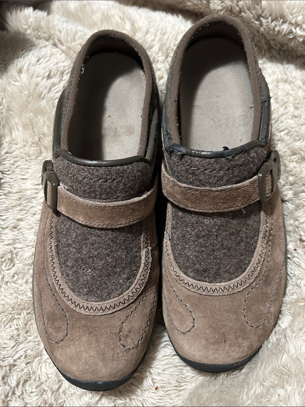 Merrell Women's Brown Suede & Felt Clog Mules